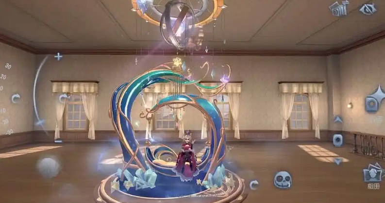 第五人格里面的家具怎么使用